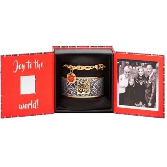 RUSTIC COTM December 2017 - comes w signature box! - Picture 11 of 13